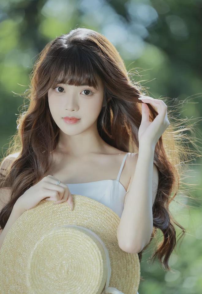 美女网络开云体育色(图1)
