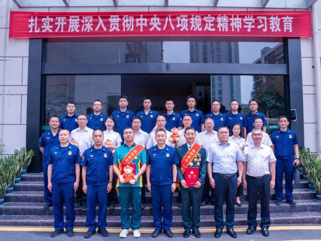 开云体育消防安全·一路邮你广元消防与广元邮政分公司举行战略合作签约仪式(图7)