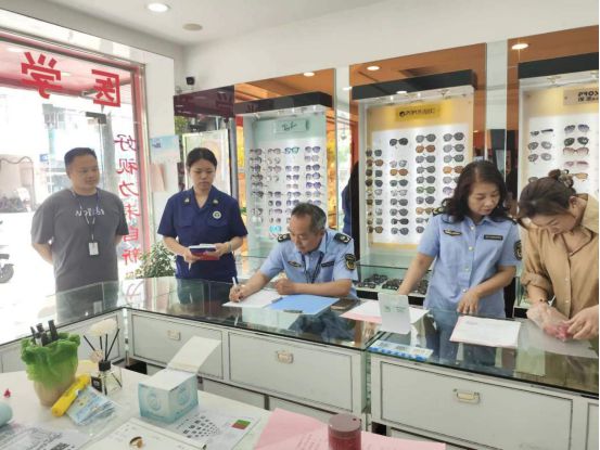 商城县市场监管局：守护青少年近视防治医疗器械质量安全kaiyun体育全站(图2)