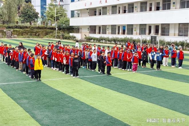 洪雅公安：“安全公开课”护航山区学子健康成长(图2)