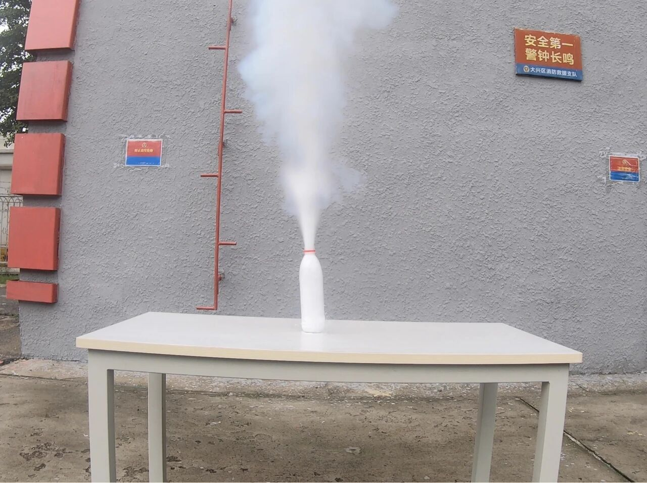 这个东西千万别放进冰箱会炸!(图2)