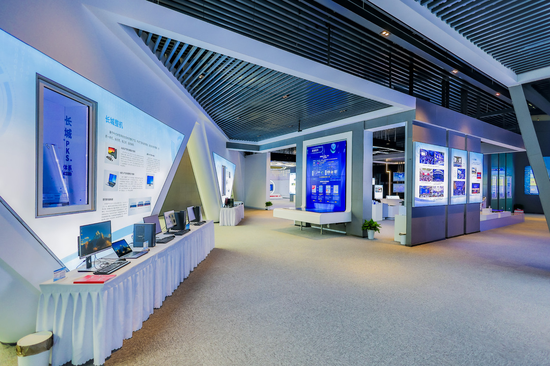 《放学后》走进kaiyun体育全站实验室招募令｜中国“芯”如何护航网络安全？小小工程师快来报到！(图2)