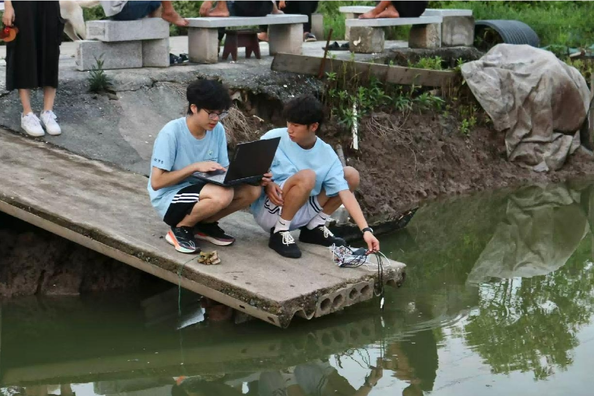 省属高校“双优”破冰：宁波学子“智慧氧舱”首笔定金改写水产养殖命运(图2)